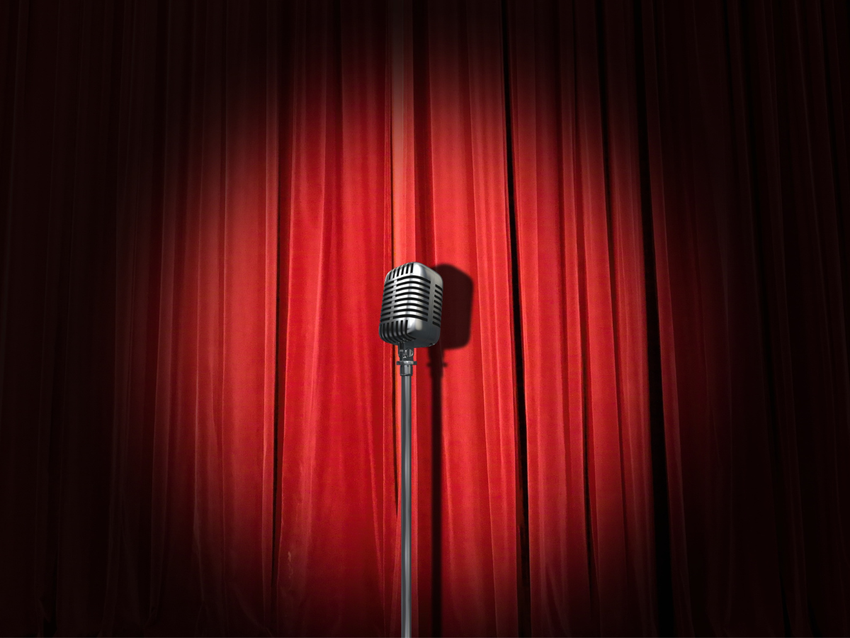 Impromptu speech on an empty stage